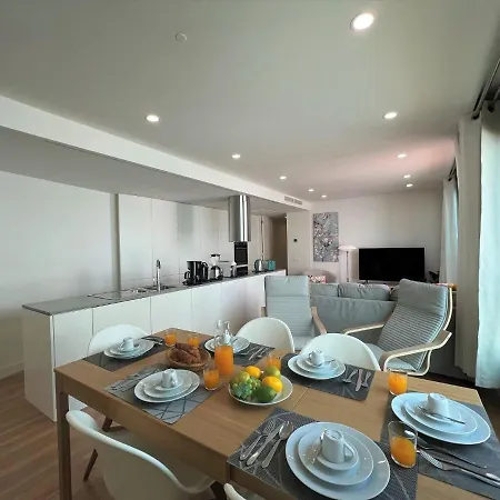 Design 4 By Homing * Dystrykt Faro